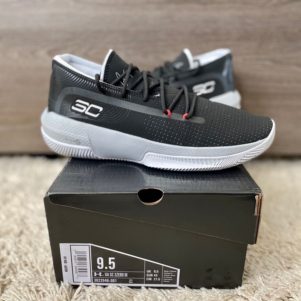 Men’s UA SC 3ZERO lll Basketball Shoes SZ 9.5 NWT